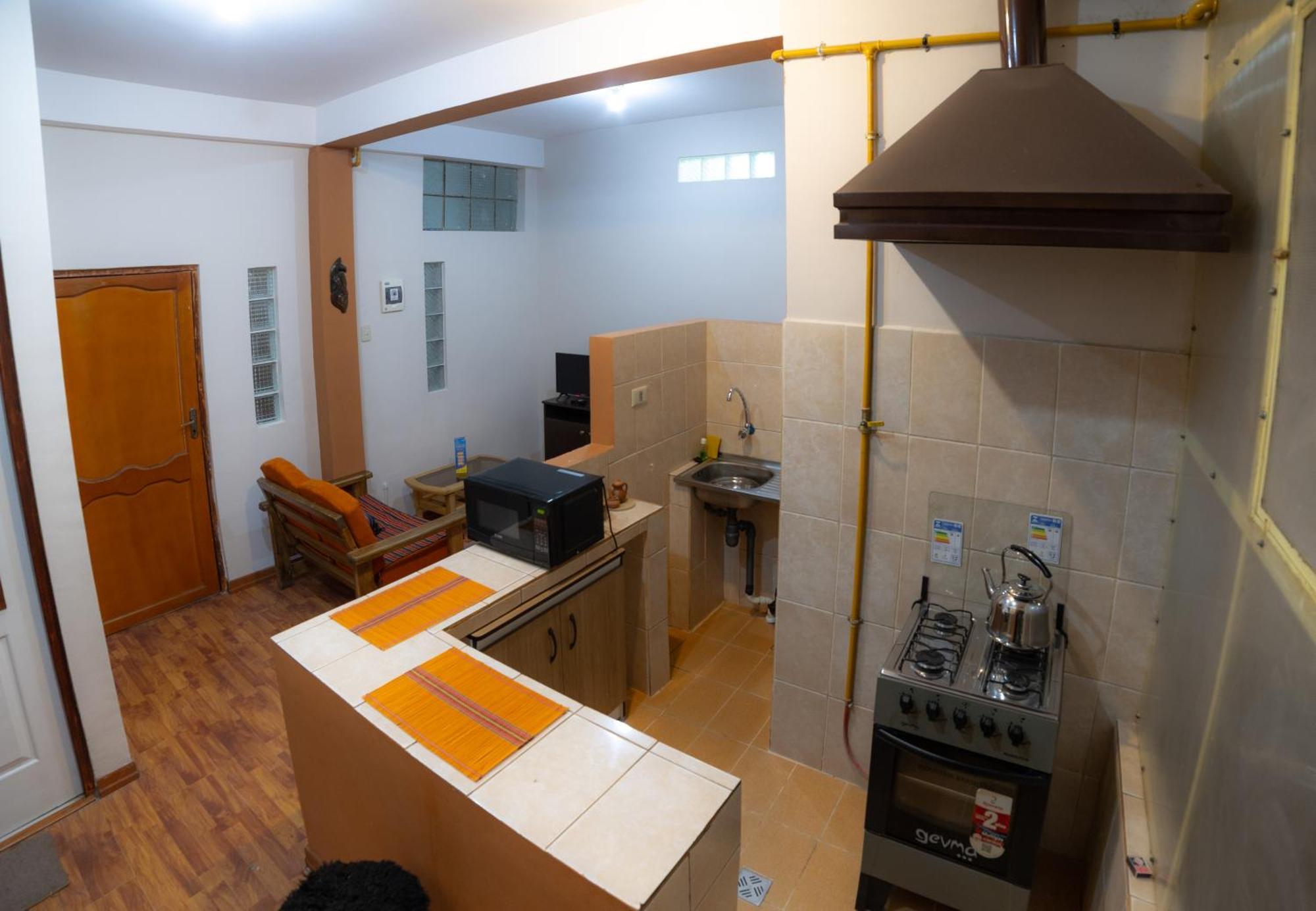 The Little House Aparthotel Uyuni Bagian luar foto